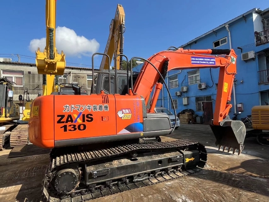 13 टन मूल जापान इस्तेमाल किया हिताची ZX130 क्रॉलर खुदाई मशीन 66KW इंजन शक्ति और 0.52m3 बाल्टी क्षमता के साथ