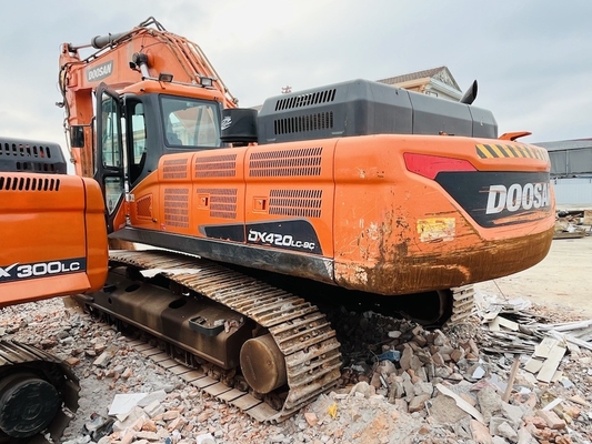 42 टन मूल इस्तेमाल किया Doosan DX420LC-9C क्रॉलर खुदाई 2 m3 बाल्टी क्षमता के साथ सेकंड हैंड खुदाई