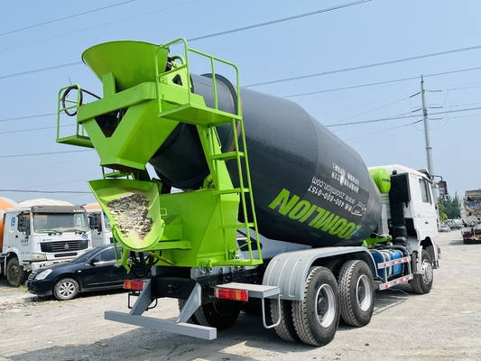 दूसरा हाथ SHACMAN F3000 कंक्रीट मिश्रण ट्रक 6x4 प्रयुक्त कंक्रीट मिक्सर ट्रक