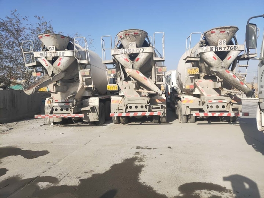 सेकंड हैंड जीएसी हिनो कंक्रीट मिक्सिंग ट्रक 6x4 350 एचपी प्रयुक्त कंक्रीट मिक्सर ट्रक